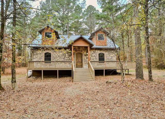 Property at 527 High Peak Trl, Broken Bow, OK 74728, 3 beds, 2 baths