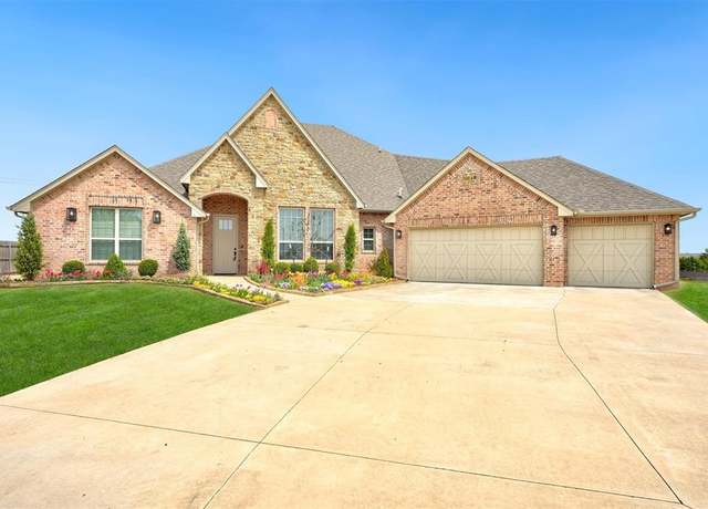 Property at 1901 NW 199th St, Edmond, OK 73012, 4 beds, 3.5 baths