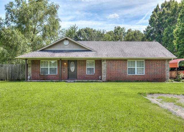 Property at 411800 E 1182 Rd, Eufaula, OK 74432, 3 beds, 2 baths
