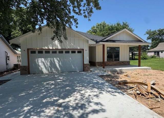 Property at 203 W Holly St, Tuttle, OK 73089, 3 beds, 2 baths