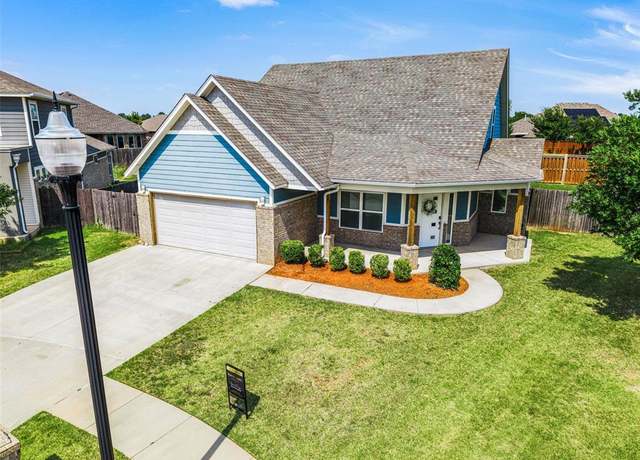 Property at 601 NW 179th Cir, Edmond, OK 73012, 4 beds, 3 baths