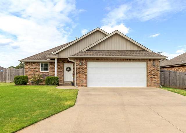 Property at 1905 Rain Tree Dr, Shawnee, OK 74804, 3 beds, 2 baths
