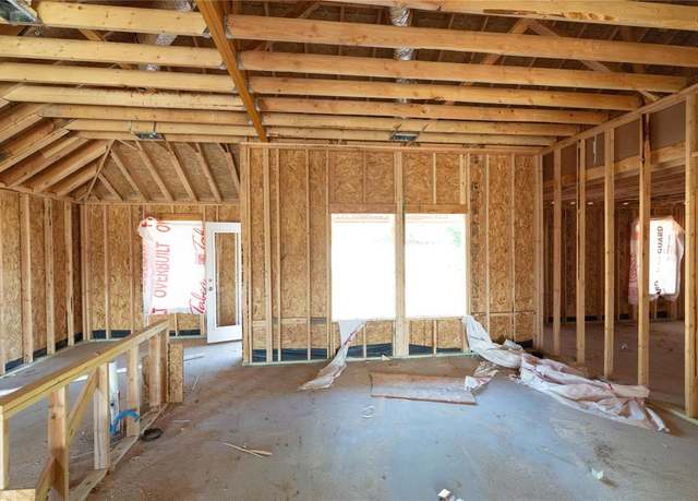 Property at 3120 Warwick Way, Moore, OK 73160, 3 beds, 2 baths