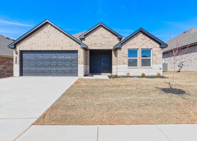 Property at 1125 E Stetson Ln, Mustang, OK 73064, 3 beds, 2 baths