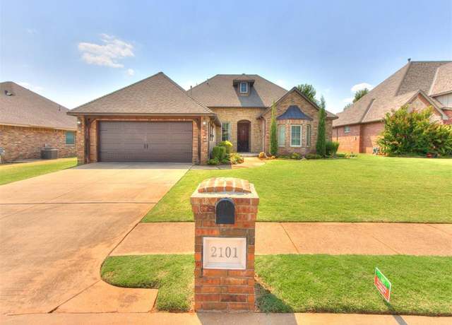 Property at 2101 Newbrook Dr, Edmond, OK 73003, 3 beds, 2 baths