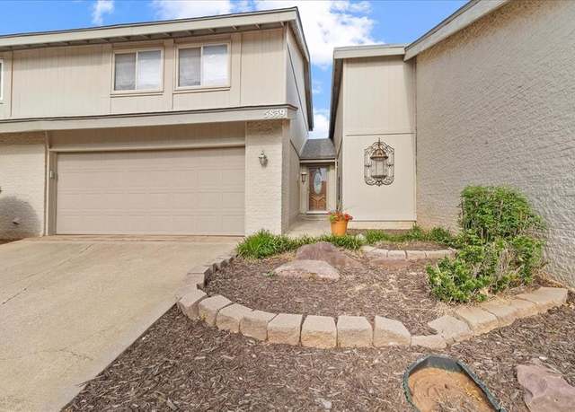 Property at 5839 Hefner Village Ct, Oklahoma City, OK 73162, 2 beds, 1.5 baths