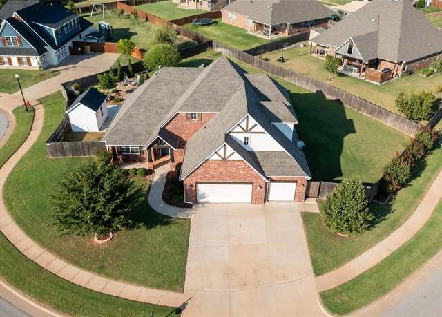Property at 609 NW 184th Ter, Edmond, OK 73012, 4 beds, 3 baths