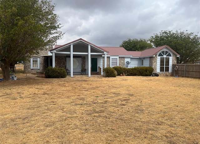 Property at 20355 E County Road 158 Rd, Altus, OK 73521, 3 beds, 2 baths