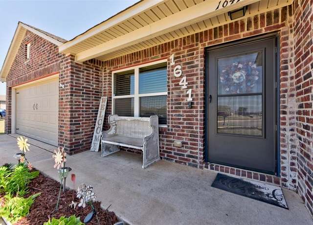 Property at 1641 Tumbleweed Way, El Reno, OK 73036, 4 beds, 2 baths