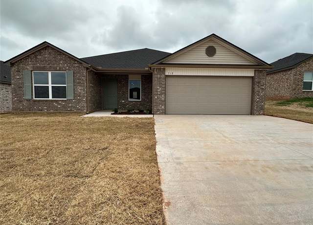 Property at 718 SW 11 St, Newcastle, OK 73065, 4 beds, 2 baths