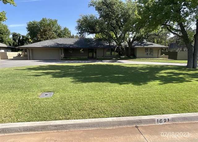 Property at 1621 Queenstown Rd, Oklahoma City, OK 73116, 4 beds, 3.5 baths