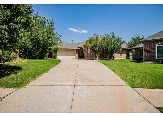 Property at 2700 NW 170th Ter, Edmond, OK 73012, 3 beds, 2 baths