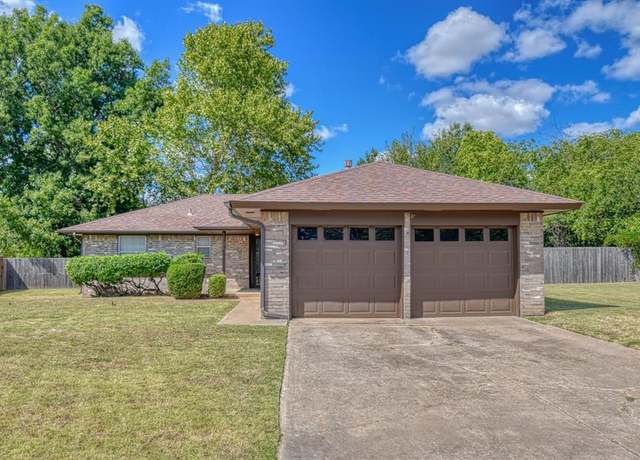Property at 1501 Glencliff Dr, Norman, OK 73071, 3 beds, 2 baths