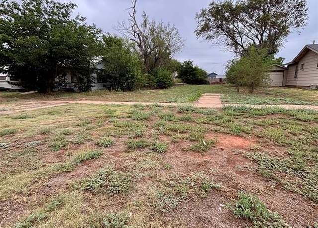 Property at 1108 N Willard St, Altus, OK 73521