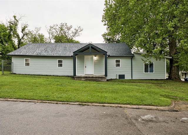 Property at 628 S Philadelphia Ave, Shawnee, OK 74801, 3 beds, 2 baths
