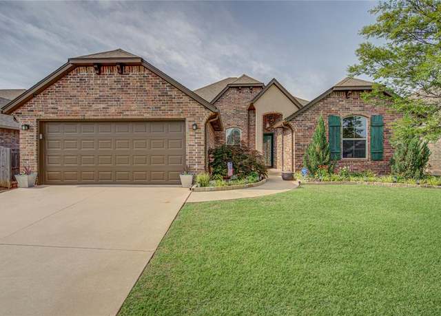 Property at 1012 NW 191st St, Edmond, OK 73012, 3 beds, 2 baths