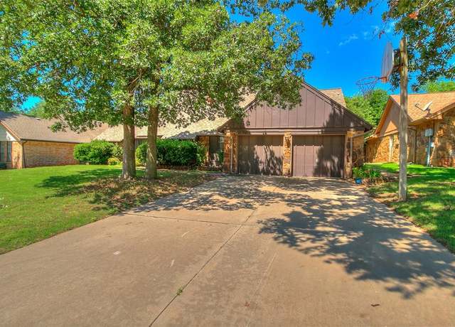 Property at 2401 Brookdale Ave, Edmond, OK 73034, 4 beds, 2.5 baths