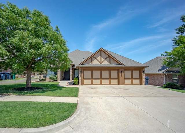 Property at 16312 Old Elm Ln, Edmond, OK 73013, 3 beds, 2.5 baths
