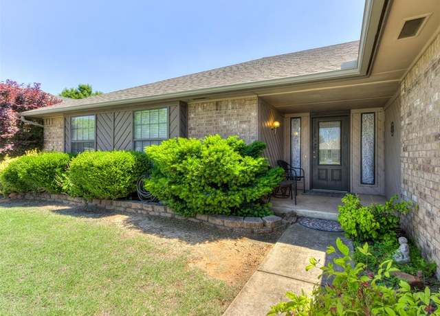 Property at 312 Carlsbad Ct, Yukon, OK 73099, 3 beds, 2 baths