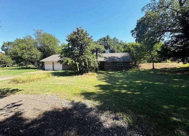 Property at 1900 Twisted Oak St, Newcastle, OK 73065, 3 beds, 2 baths