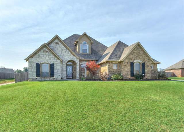 Property at 886 Silver Chase Dr, Choctaw, OK 73020, 4 beds, 3 baths