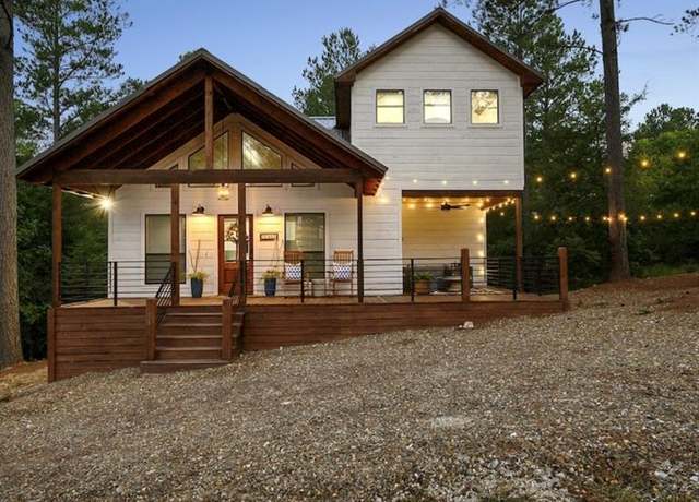 Property at 107 Wildcat Trl, Broken Bow, OK 74728, 2 beds, 2.5 baths