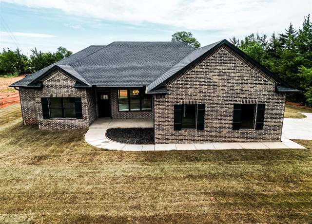 Property at 1115 County Street 2980, Blanchard, OK 73010, 3 beds, 2 baths