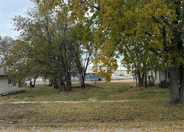 Property at 119 W Iowa St, Walters, OK 73572