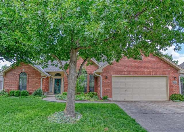 Property at 2504 Lauriston Dr, Norman, OK 73072, 3 beds, 2 baths