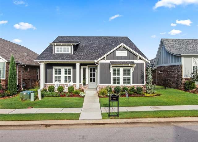 Property at 1901 Plaza District Dr, Edmond, OK 73034, 3 beds, 2 baths