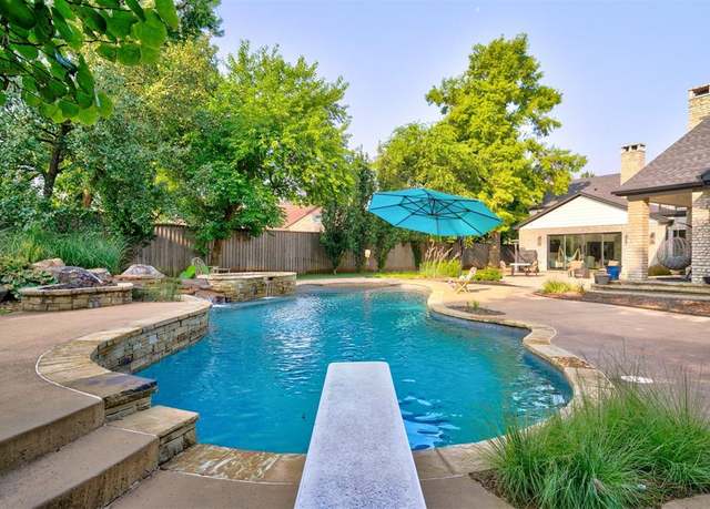Property at 7100 Waverly Ave, Nichols Hills, OK 73116, 4 beds, 4.5 baths