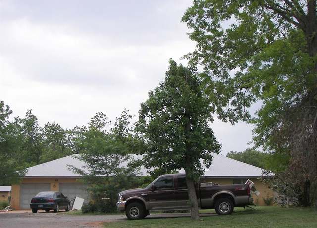 Property at 1819 60th Ave, Norman, OK 73026, 3 beds, 2 baths