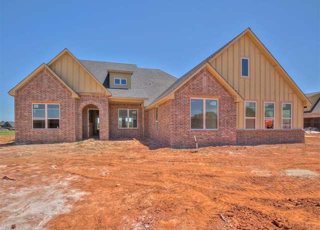 Property at 664 Paris Ave, Piedmont, OK 73078, 4 beds, 3.5 baths
