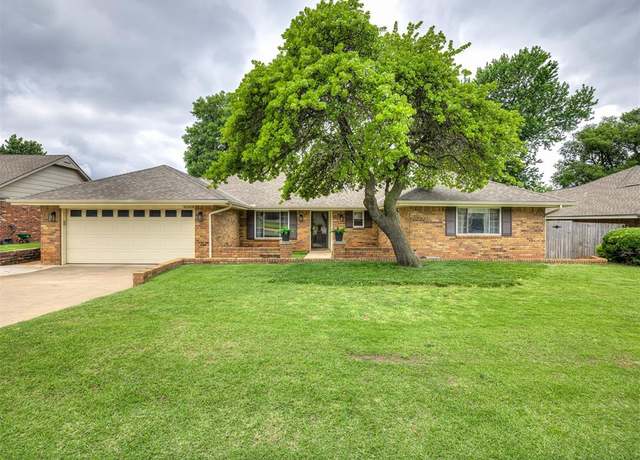 Property at 2009 Bella Vista Dr, Edmond, OK 73013, 4 beds, 2.5 baths