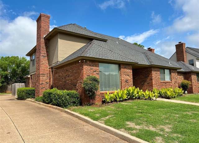 Property at 11921 Shady Trail Ln, Oklahoma City, OK 73120, 3 beds, 2 baths