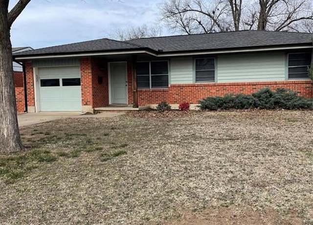 Property at 1227 Nebraska St, Norman, OK 73069, 3 beds, 1 bath