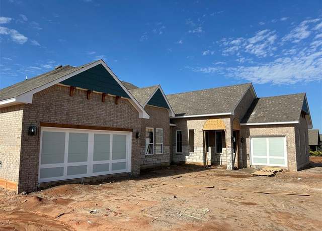 Property at 10132 NW 100th St, Yukon, OK 73099, 5 beds, 4.5 baths
