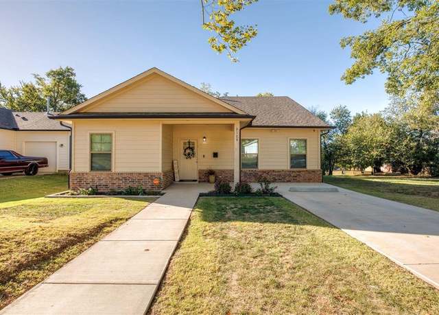 Property at 2128 NE 14th St, Oklahoma City, OK 73117, 3 beds, 2 baths