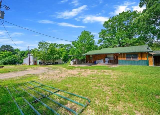 Property at 431 Canoe Rd, Broken Bow, OK 74728, 3 beds, 1.5 baths