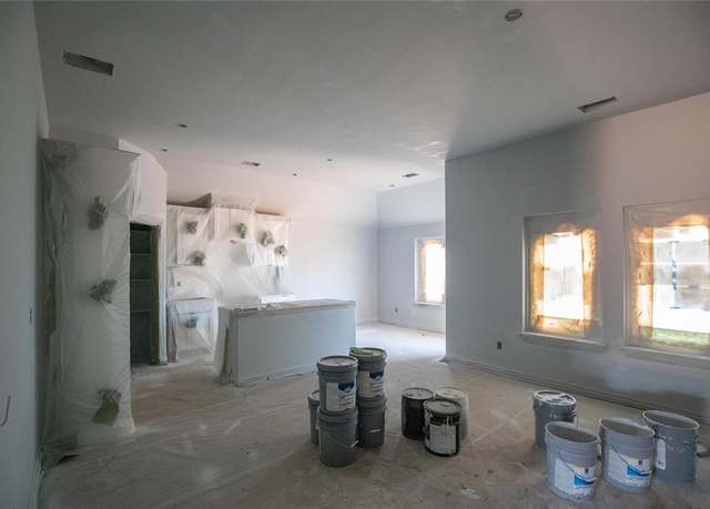 Property at 1013 SE 30th St, Moore, OK 73160, 4 beds, 2 baths