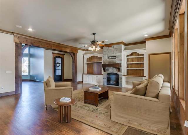 Property at 500 Newport Bridge Dr, Edmond, OK 73034, 5 beds, 4 baths