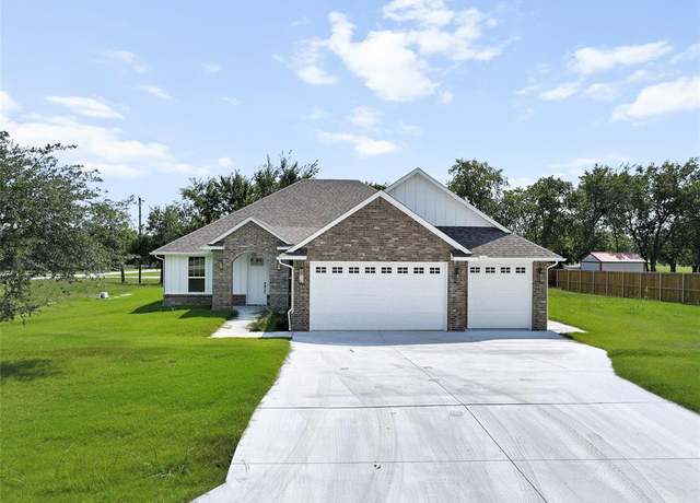 Property at 29 Callahan St, Ardmore, OK 73401, 4 beds, 2 baths