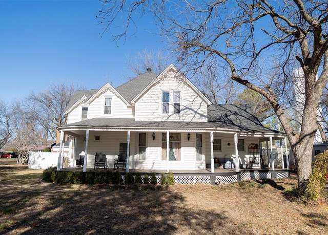 Property at 901 N Carr Ave, Wynnewood, OK 73098, 4 beds, 2 baths