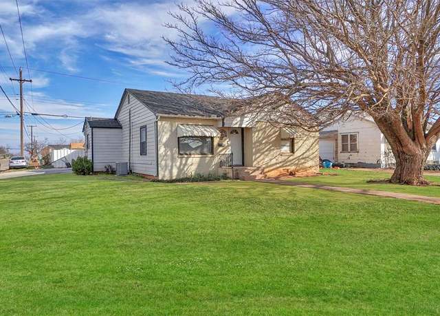 Property at 1020 N Willard St, Altus, OK 73521, 3 beds, 1 bath