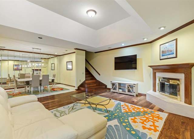 Property at 6208 Waterford Blvd #95, Oklahoma City, OK 73118, 3 beds, 3.5 baths