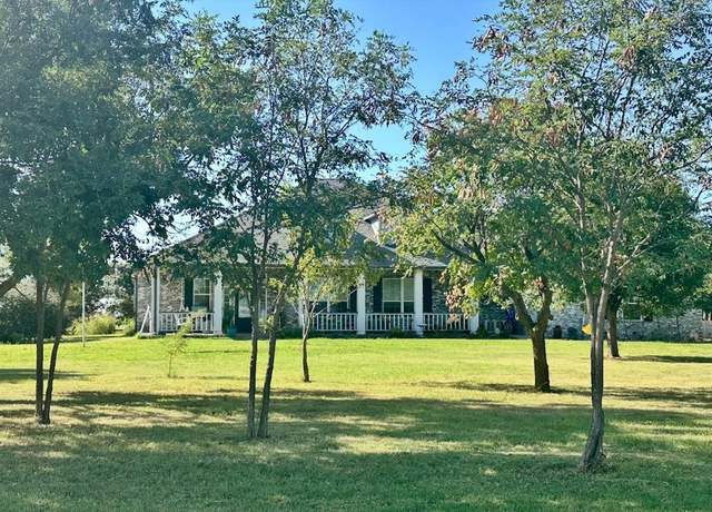 Property at 915 Rother Rd, Union City, OK 73090, 4 beds, 2.5 baths