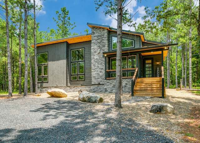 Property at 55 Hochamagnolia Trl, Broken Bow, OK 74728, 2 beds, 2.5 baths
