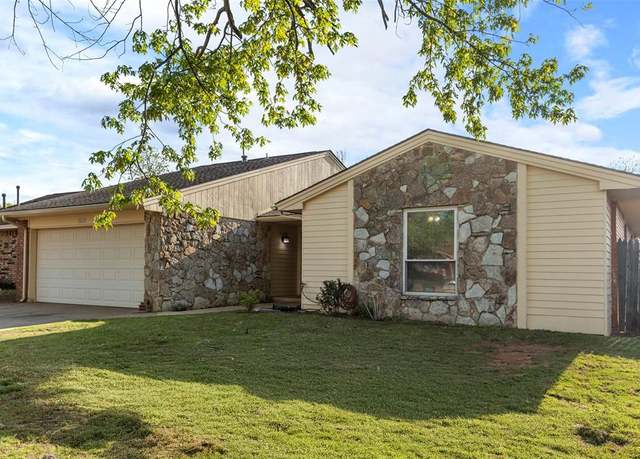 Property at 3808 Regatta Rd, Yukon, OK 73099, 3 beds, 2 baths