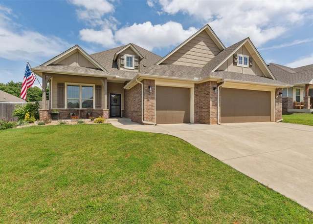 Property at 4932 Mahogany Dr, Edmond, OK 73025, 4 beds, 3 baths