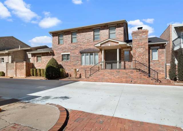 Property at 3113 Hickory Sign Post Rd #32, Oklahoma City, OK 73116, 3 beds, 3.5 baths